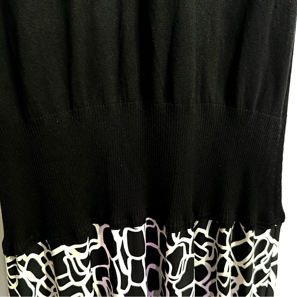 Calvin Klein Black and White Silk Sweater Vest Dress Size 6 - Picture 8 of 8
